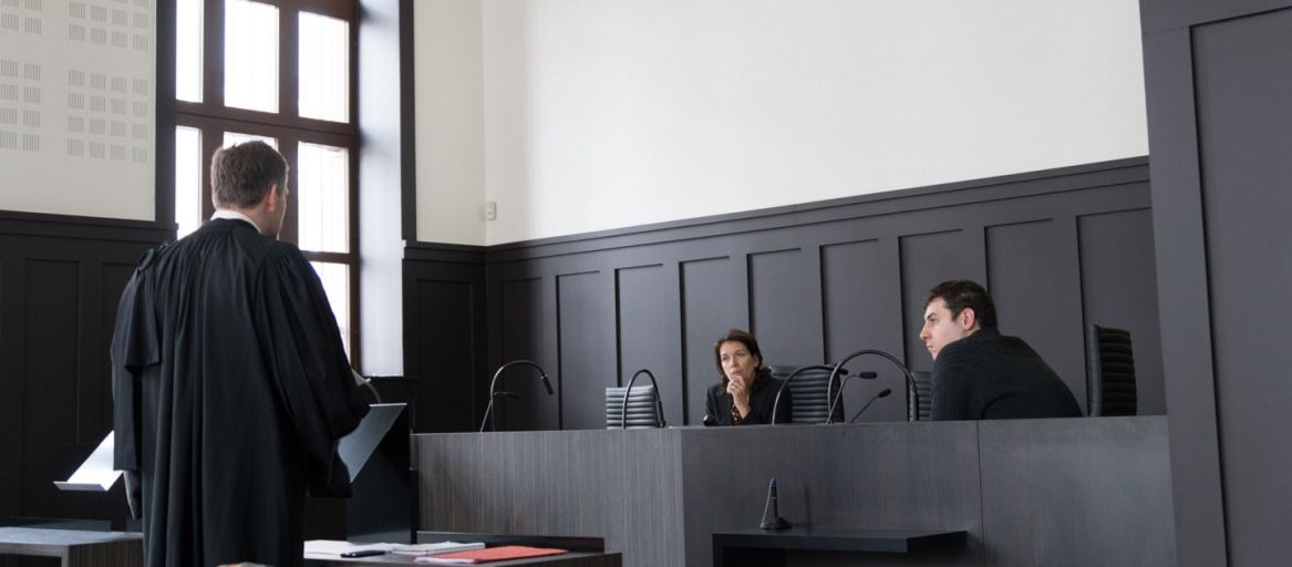 Tribunal et juges