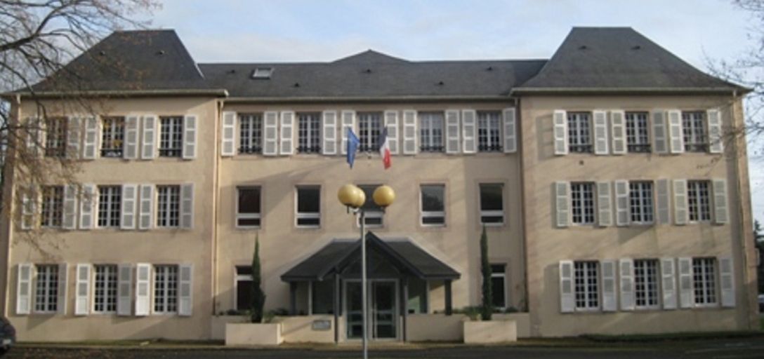 Façade du tribunal administratif de Pau